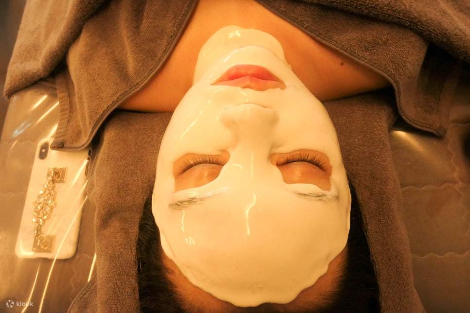 Massage thải độc toàn thân & Liệu pháp tạo đường nét khuôn mặt